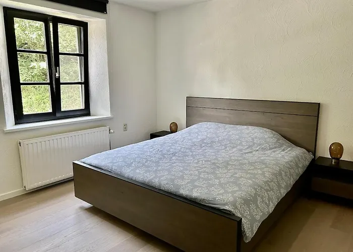 Apartment Gezellig Met Terras In Het *