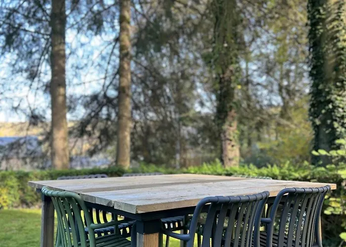 Gezellig Met Terras In Het Vresse-sur-Semois